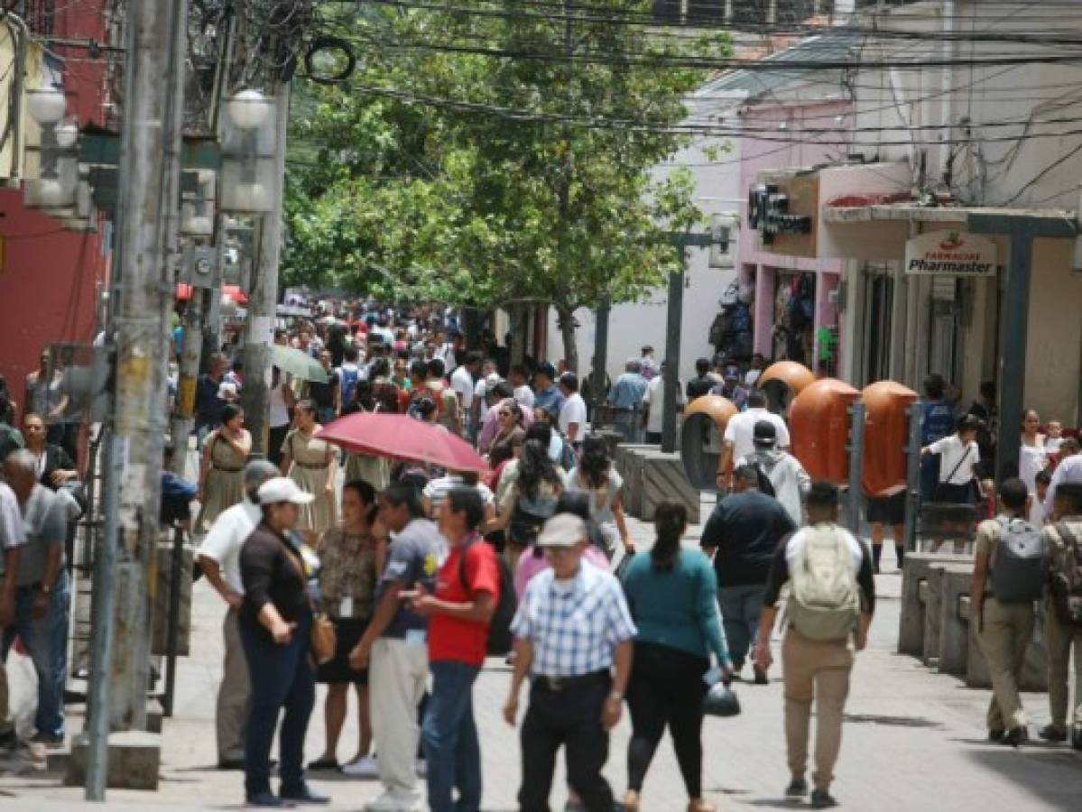 Por iniciar las obras en el paseo Liquidámbar en el centro de la capital de Honduras