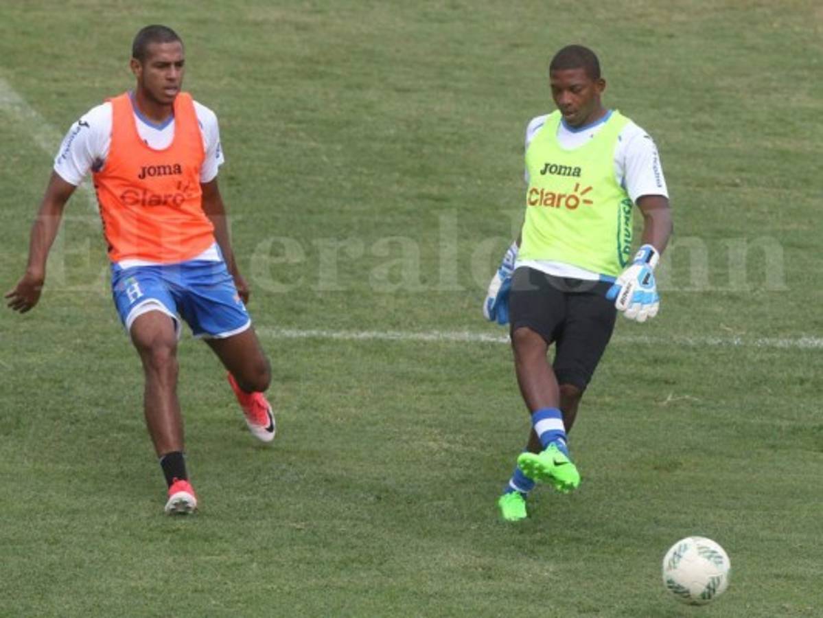 Eddie Hernández se reencontró con la camisa de la Selección de Honduras   
