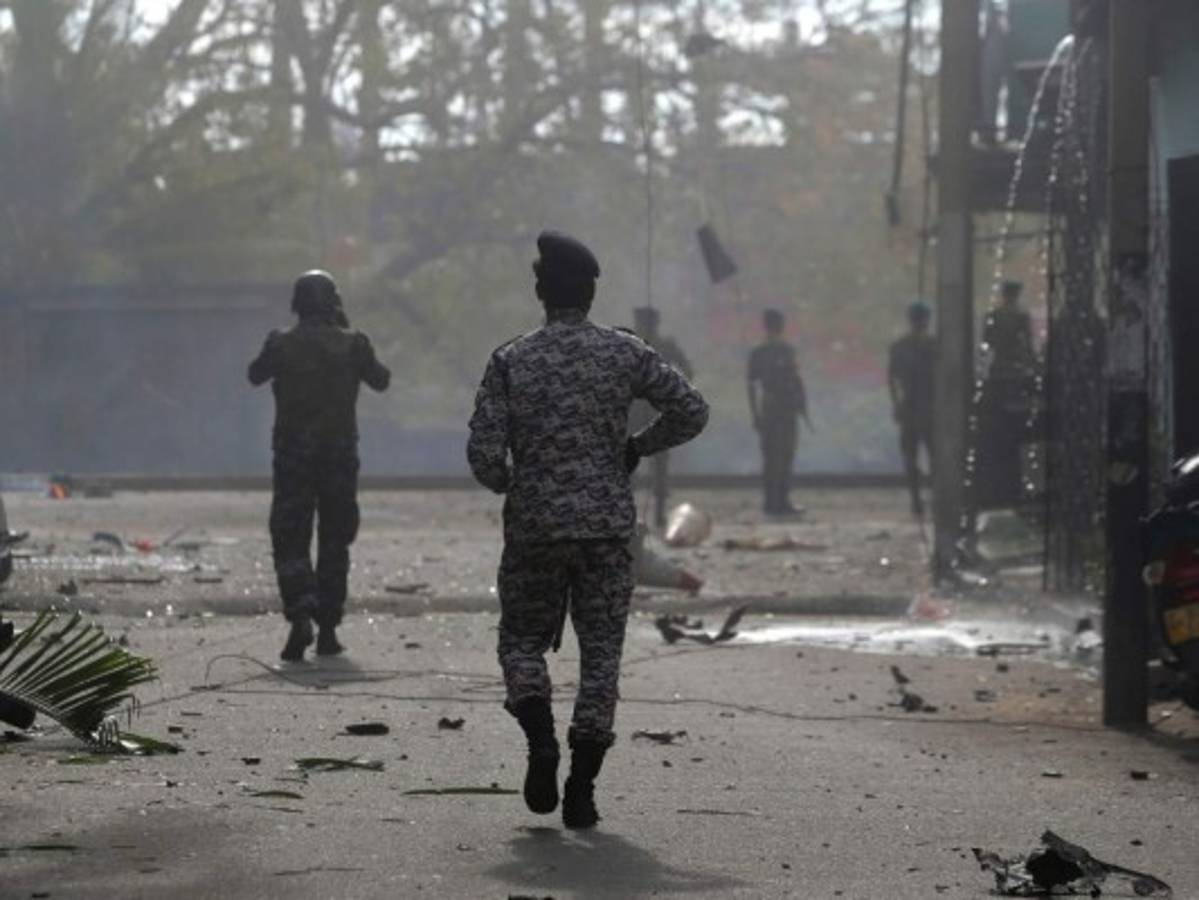 Decretan estado de emergencia en Sri Lanka tras ataques que dejaron casi 300 muertos