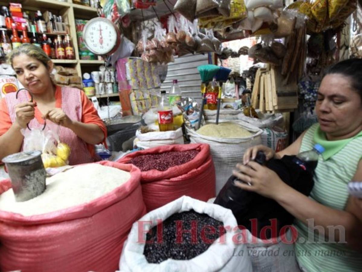 Entre 5,800 y 6,100 lempiras cuesta la canasta básica, según SDE