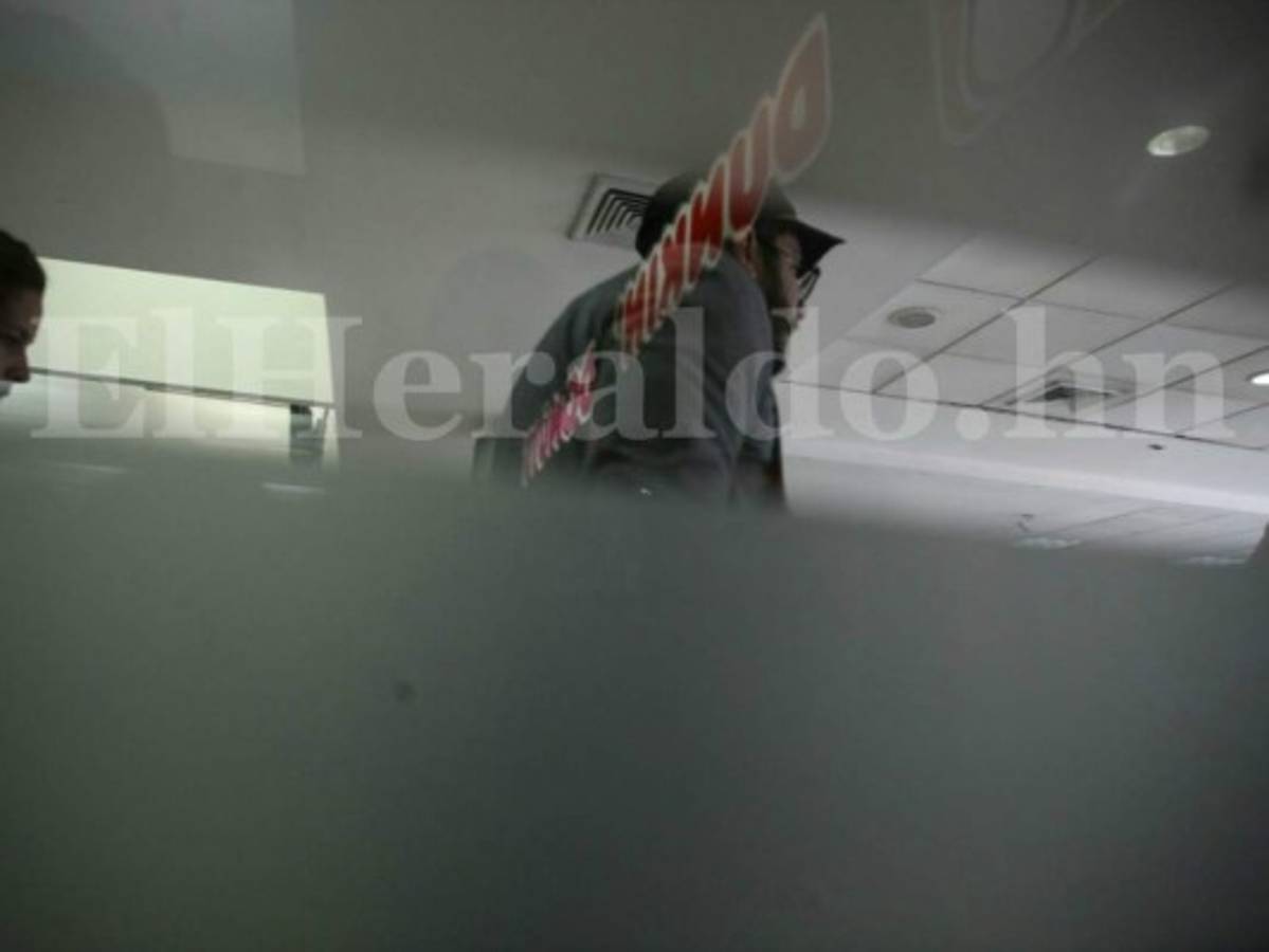 Familia del pastor Jorge Machado sale de Honduras rumbo a Estados Unidos