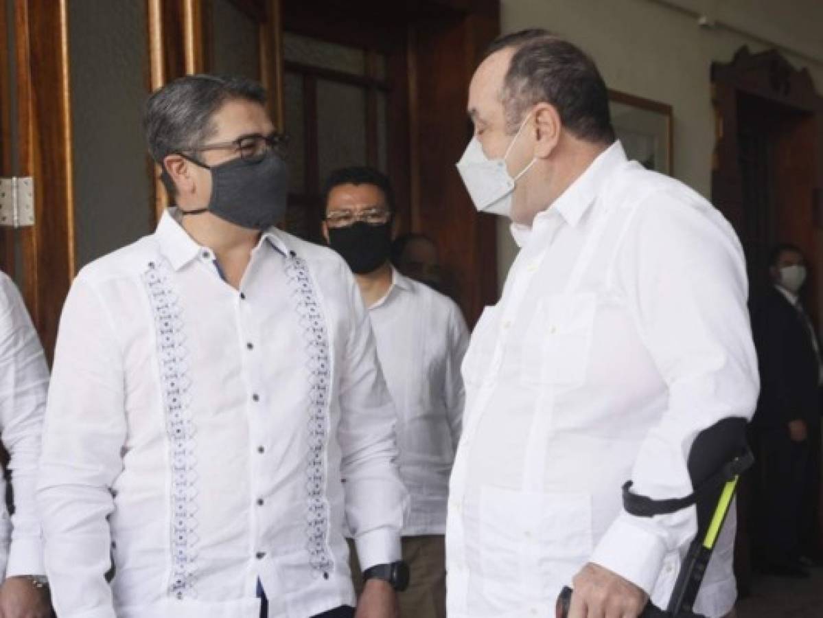 Presidente Hernández realiza visitas a Guatemala y Nicaragua para abordar daños de Eta