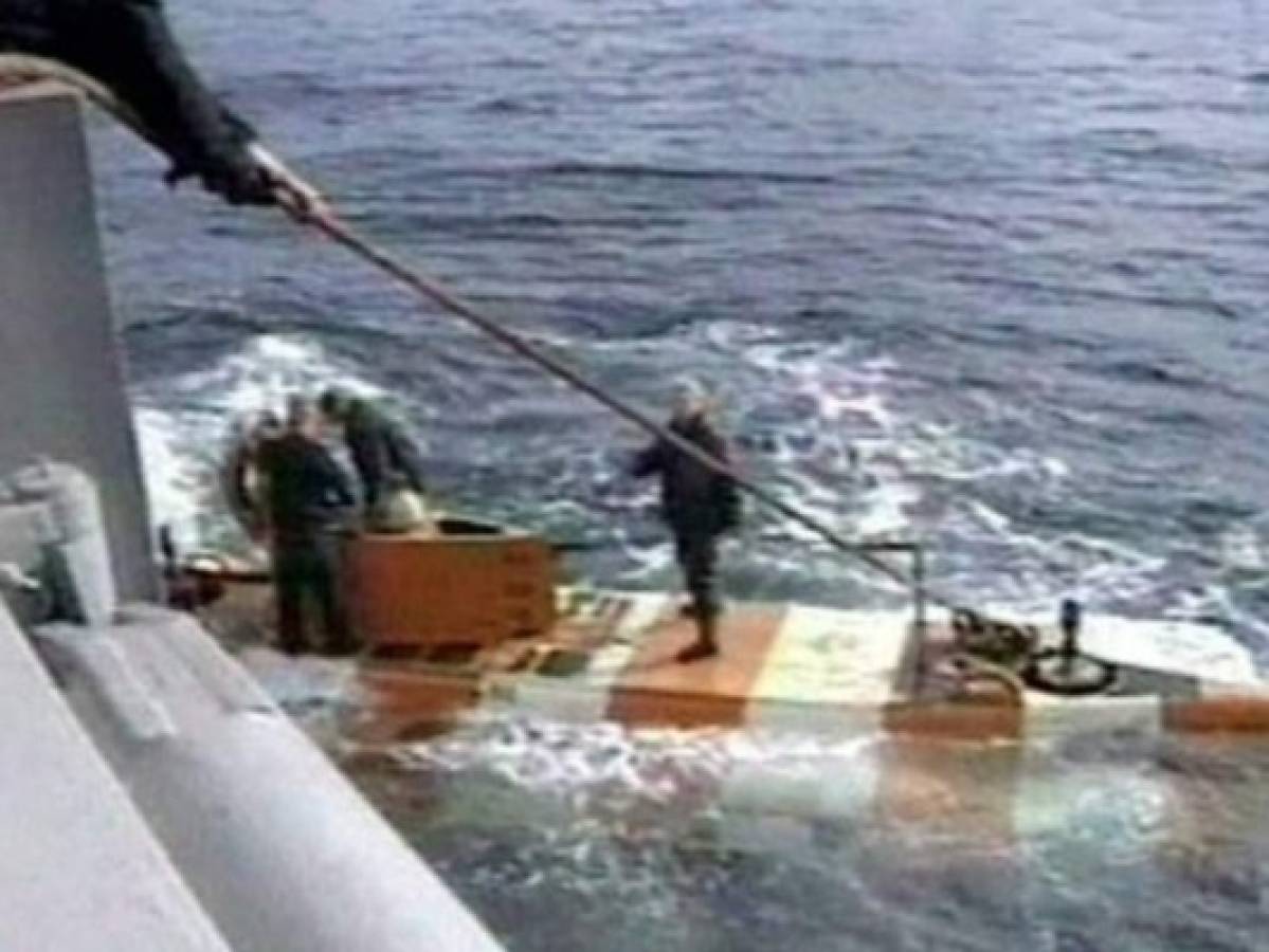 Mueren 14 tripulantes por incendio en submarino militar ruso