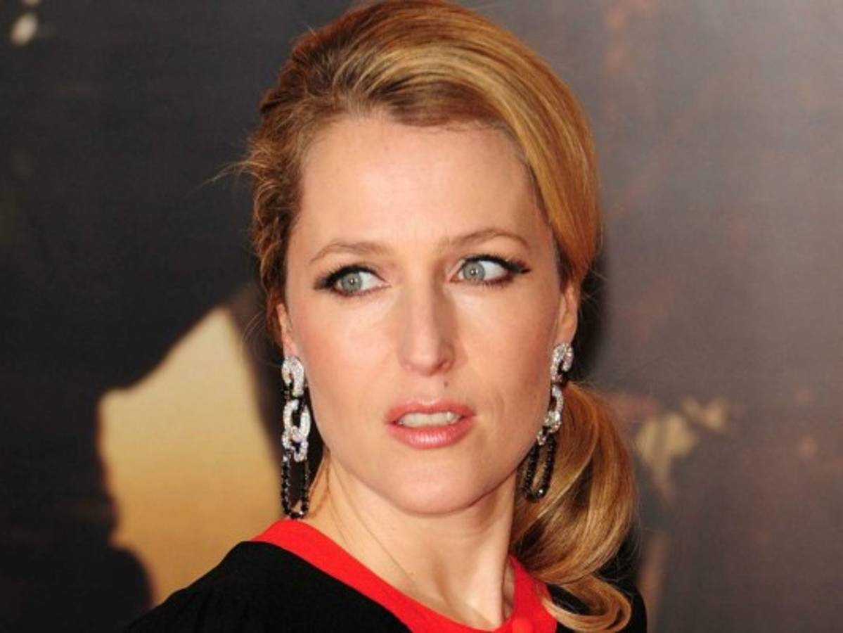 Gillian Anderson 'postulada' para ser la nueva James Bond