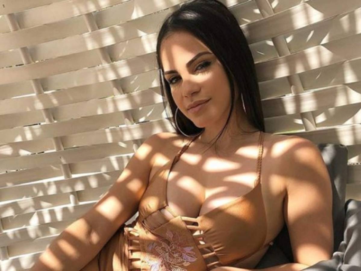 Cantante Natti Natasha se muestra sin nada de maquillaje