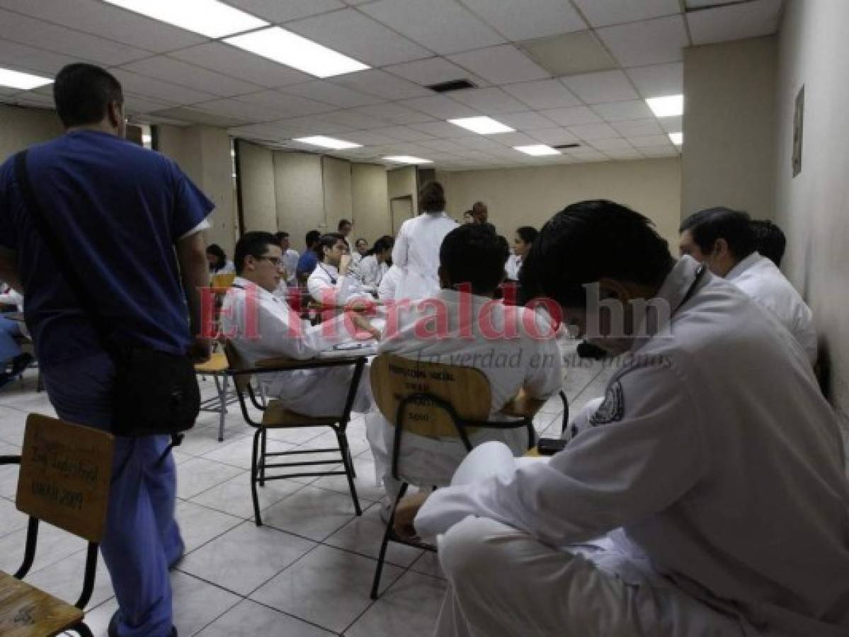 Hospital Escuela reporta 13 empleados contagiados de Covid-19