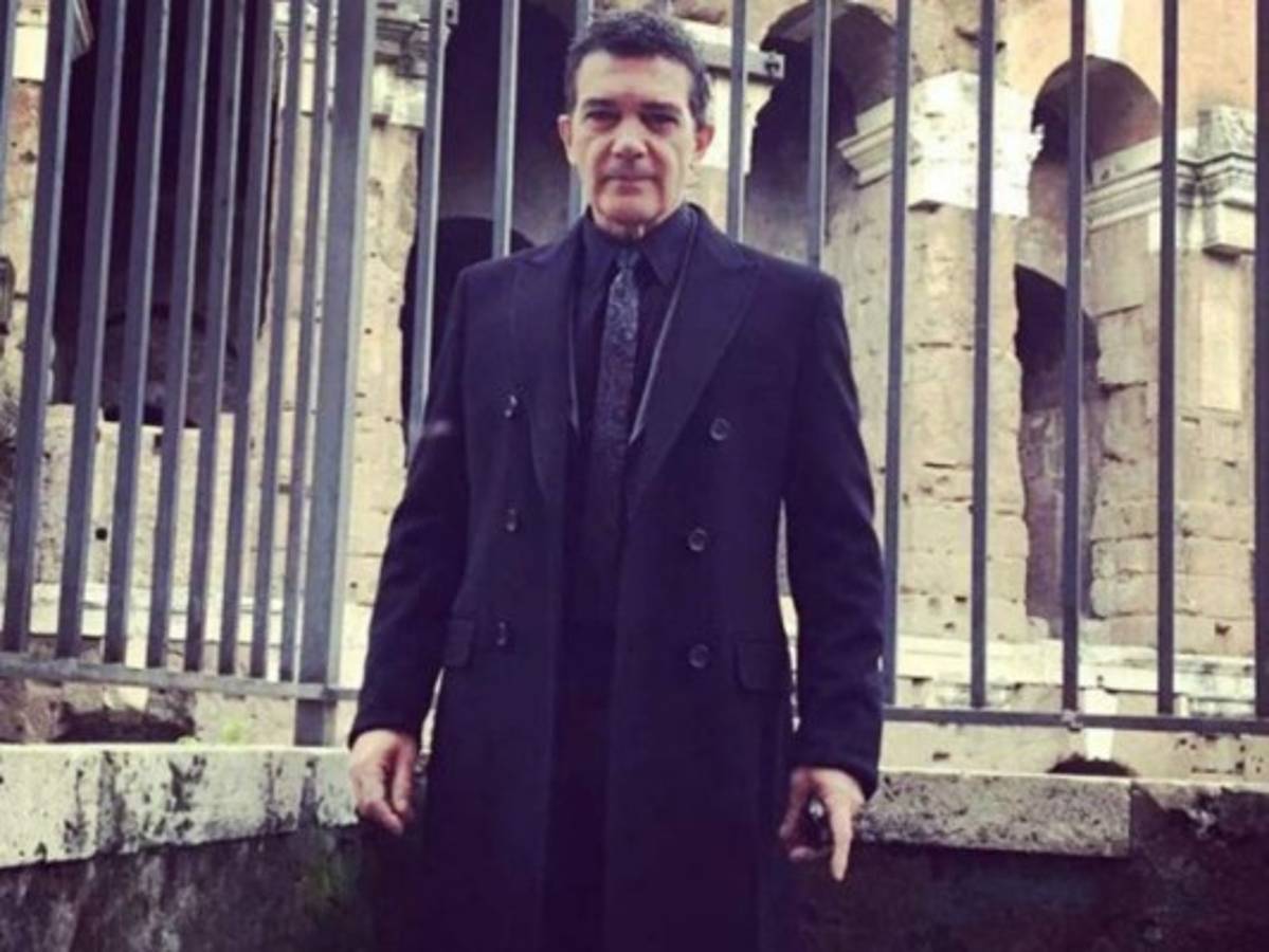 Antonio Banderas hospitalizado por un dolor en el pecho