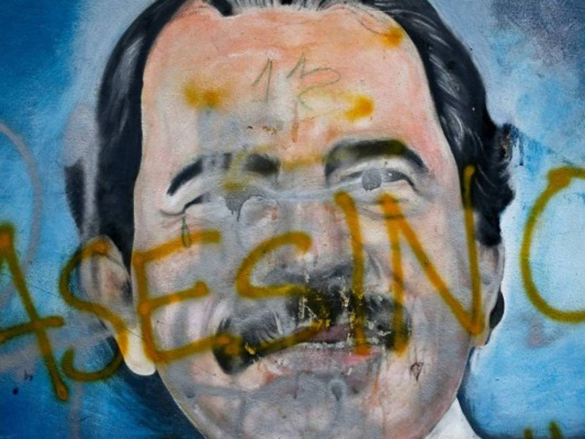 Nicaragua vive una situación polarizada, un buen grupo apoya a Ortega y otra parte del país pide su salida del gobierno. Sin embargo, la hostilidad reina en el país. Foto: Agencia AP.