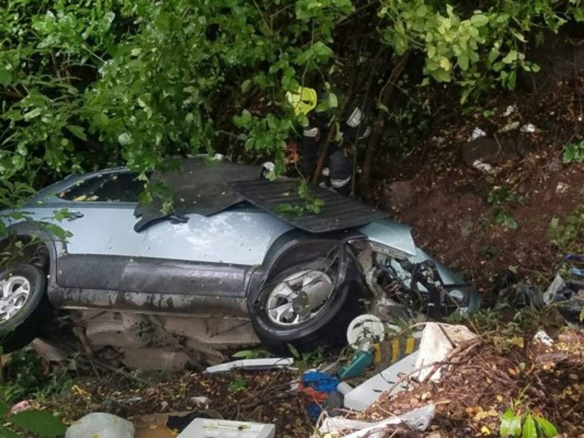Extranjero muere en aparatoso accidente en carretera al sur de Honduras