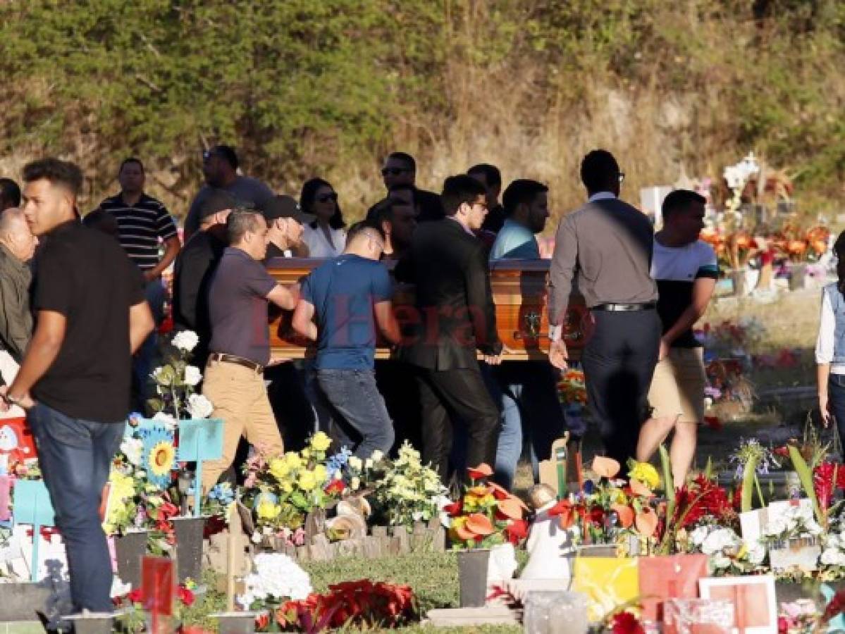 Buscan rastros de los asesinos de hijo de periodistas en la capital