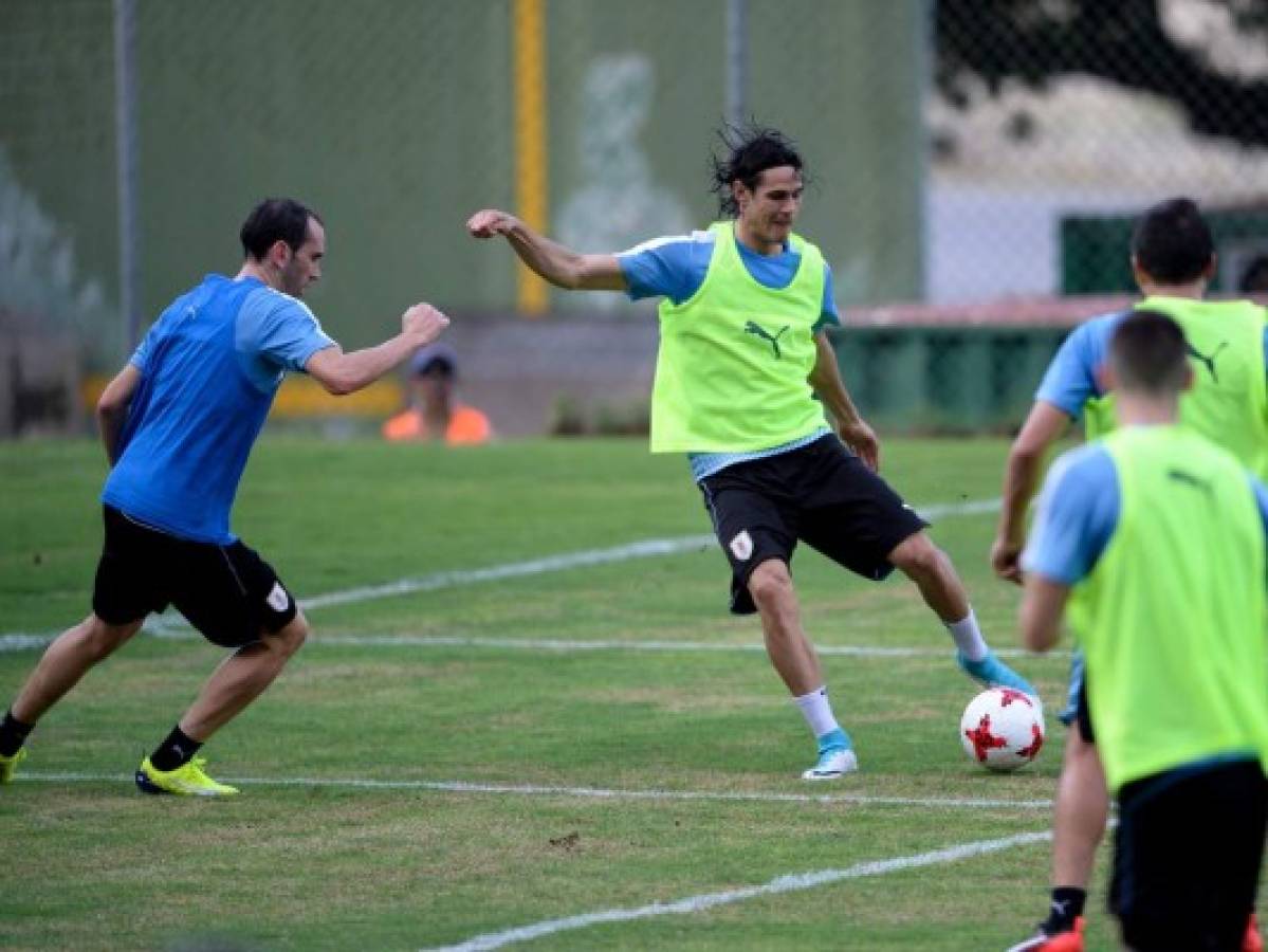 Suárez y Cavani buscan con Uruguay la llave del Mundial-2018 ante Venezuela