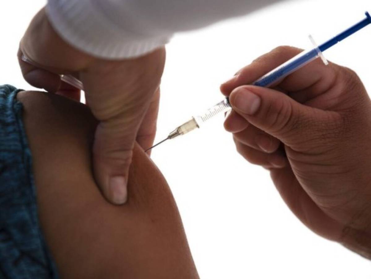 OPS pide donaciones para que exista un acceso equitativo a la vacuna 