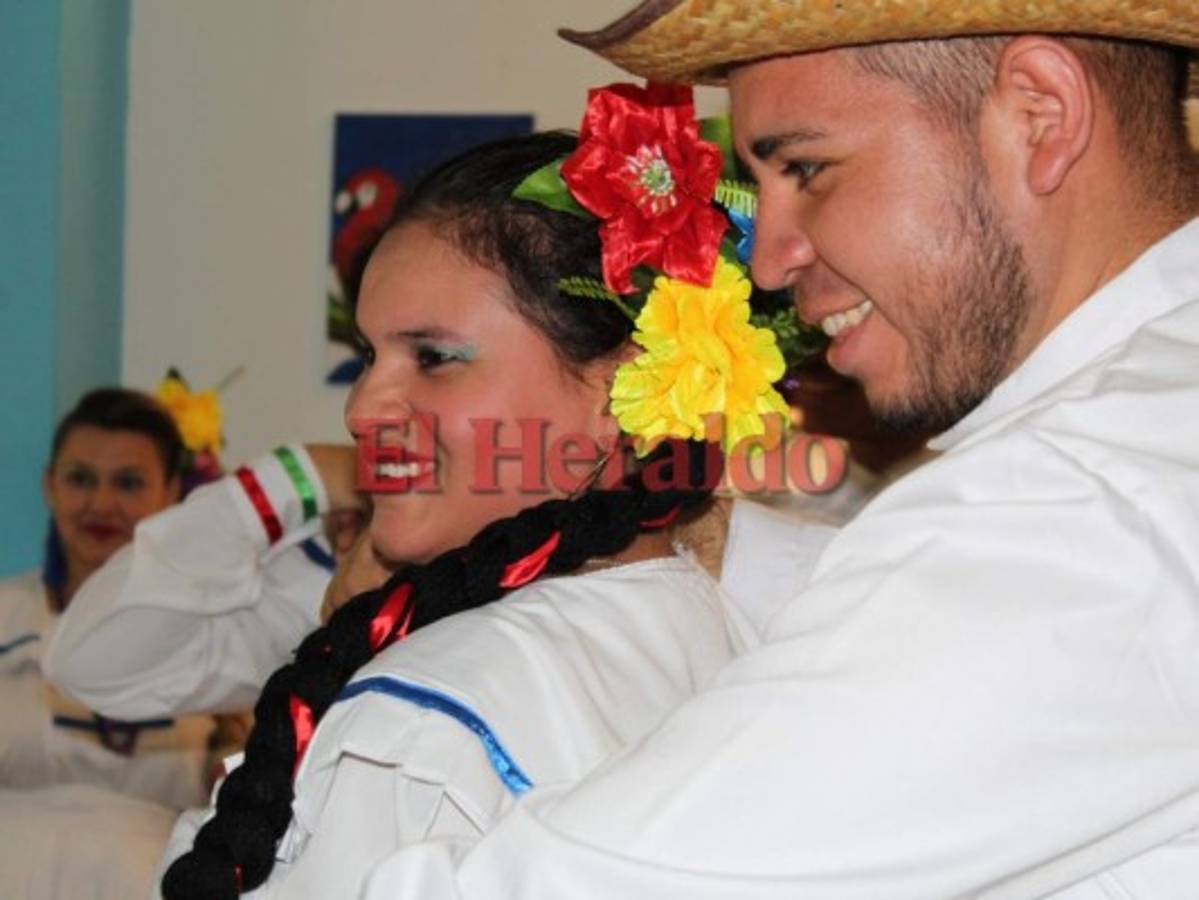 Llevando la danza folklórica de Honduras por Madrid