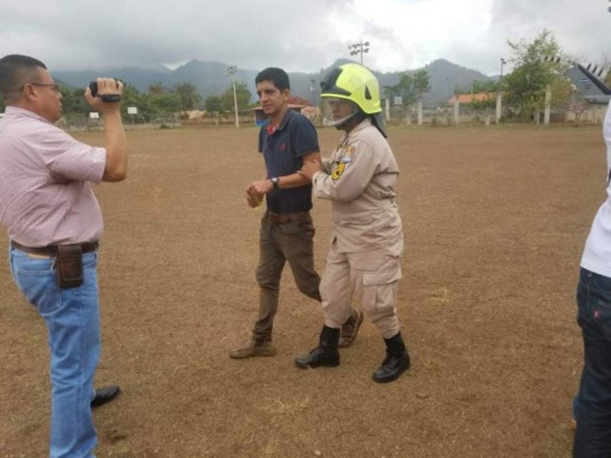 Rescatan con vida a investigadores y estudiantes que se habían extraviado en la Sierra de Agalta