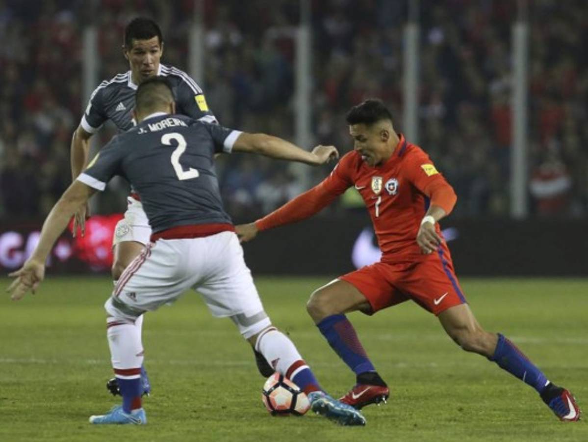Paraguay goleó 3-0 a Chile