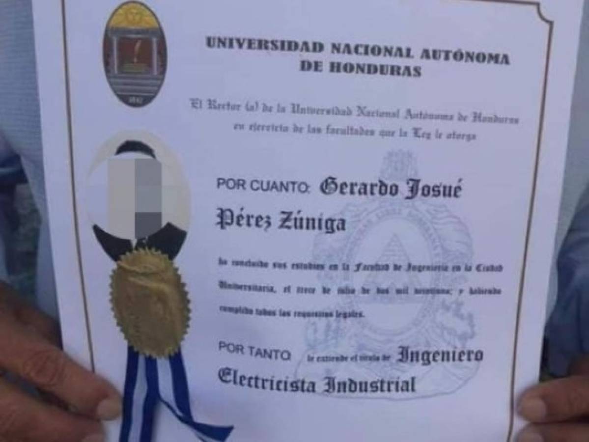 ¡Insólito! Ingeniero recibió su título de la UNAH y lo dejó olvidado tras la graduación