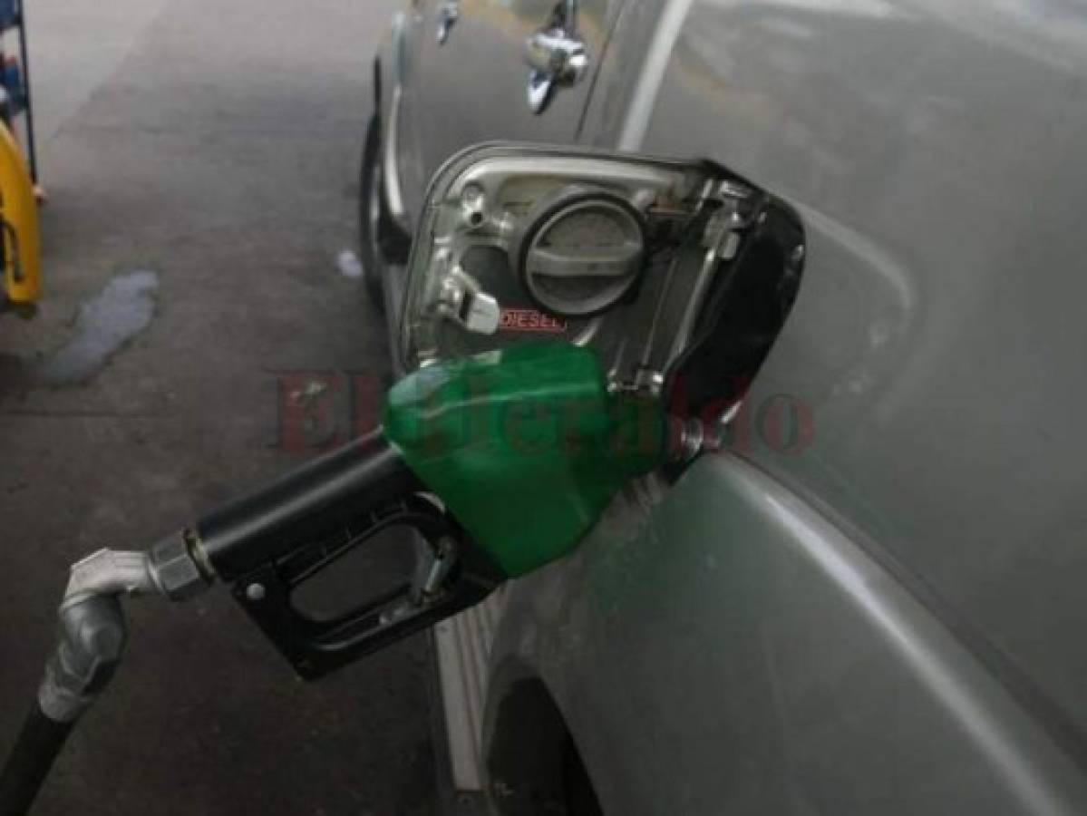 Precio de la gasolina superior rondará los 102 lempiras este fin de semana