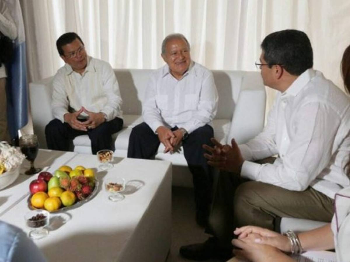 Presidentes del Triángulo Norte se reúnen para afinar la Unión Aduanera Trinacional