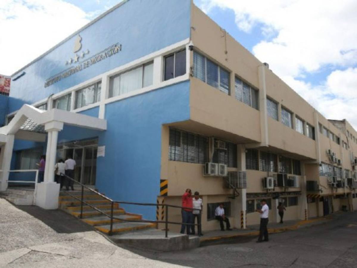 Trámite para obtener pasaporte tarda 5 días