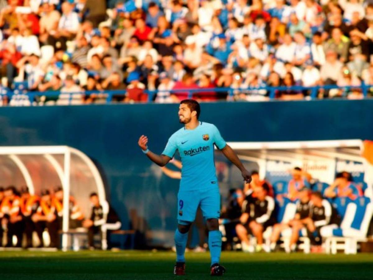 Barcelona apela las tarjetas amarillas a Piqué y Luis Suárez