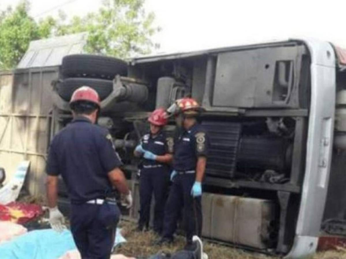 Guatemala: Cuatro migrantes mueren en accidente, entre ellos un hondureño, cuando eran deportados