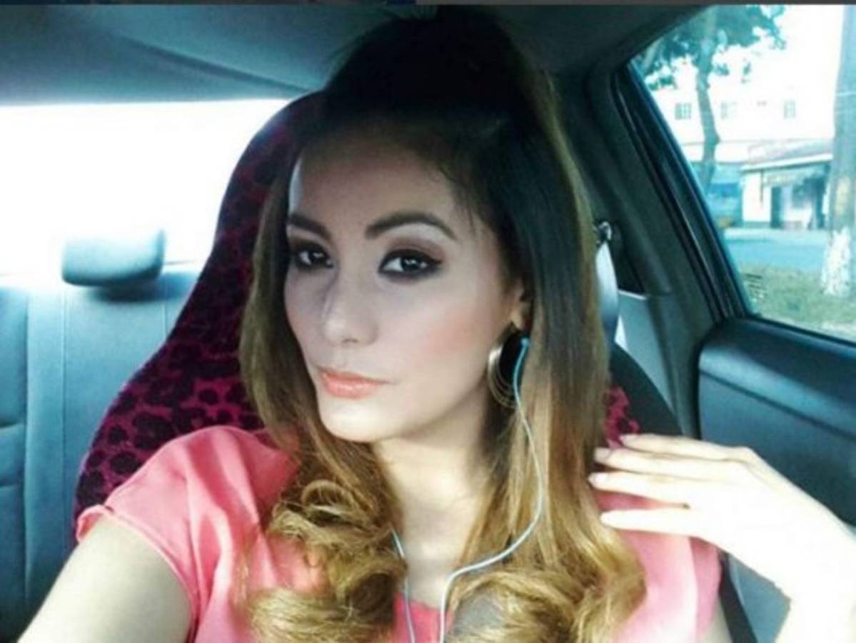 Elsa Oseguera finalmente se fue a España