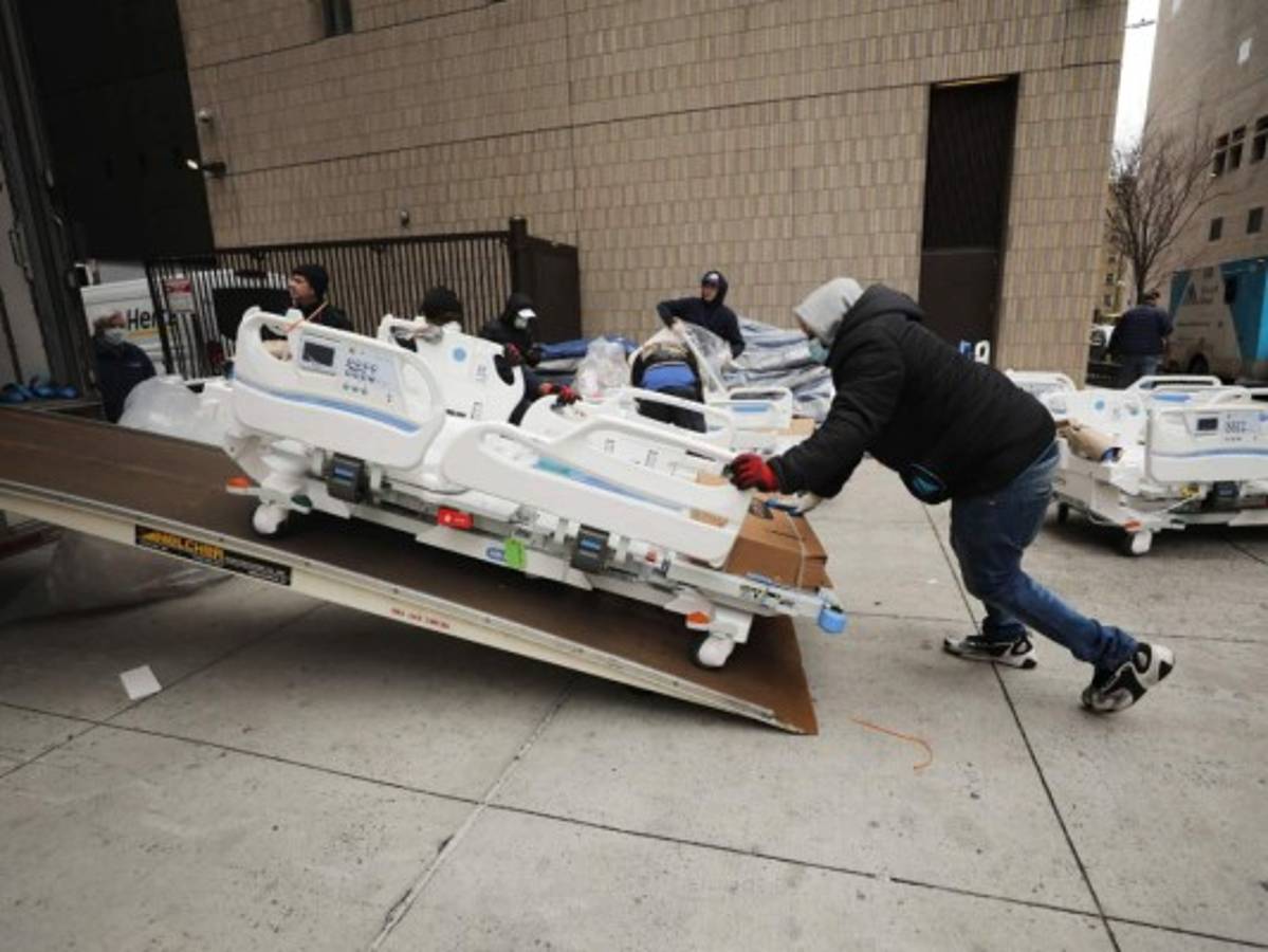 El mundo se tambalea por coronavirus y se prepara para días muy difíciles