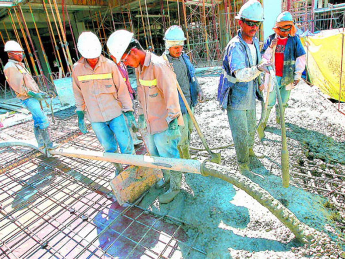 Sube precio de bolsa de cemento