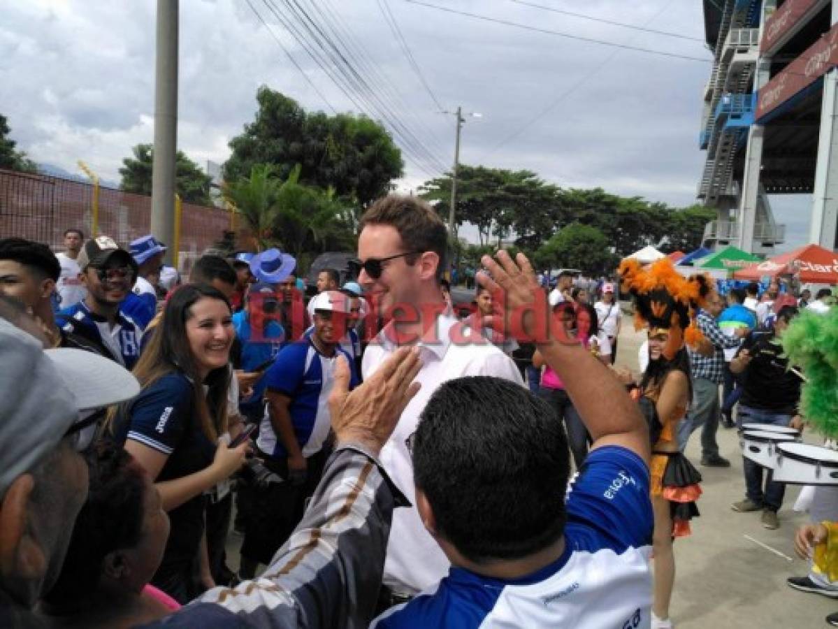 Australianos y hondureños conviven en la previa del partido