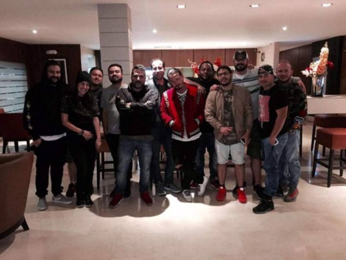 Catracho forma parte de la banda de J Balvin