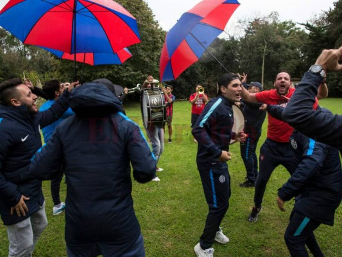 La escuela de hinchadas que compone para Argentina para el Mundial de Rusia  
