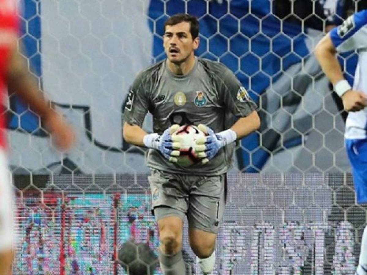 Iker Casillas afirma que está bien y no habla de retirada