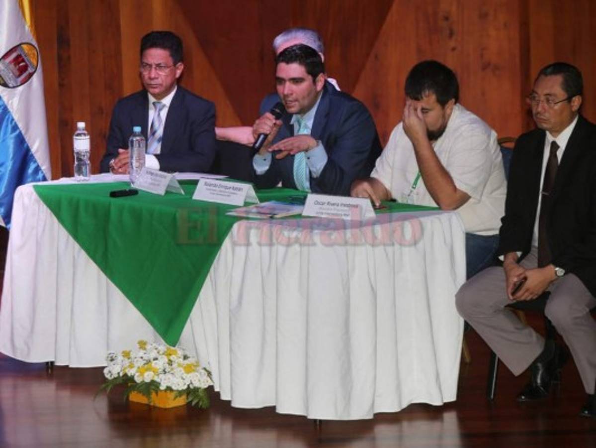 Suspensión del viaje de la UE no afecta calendario del RNP