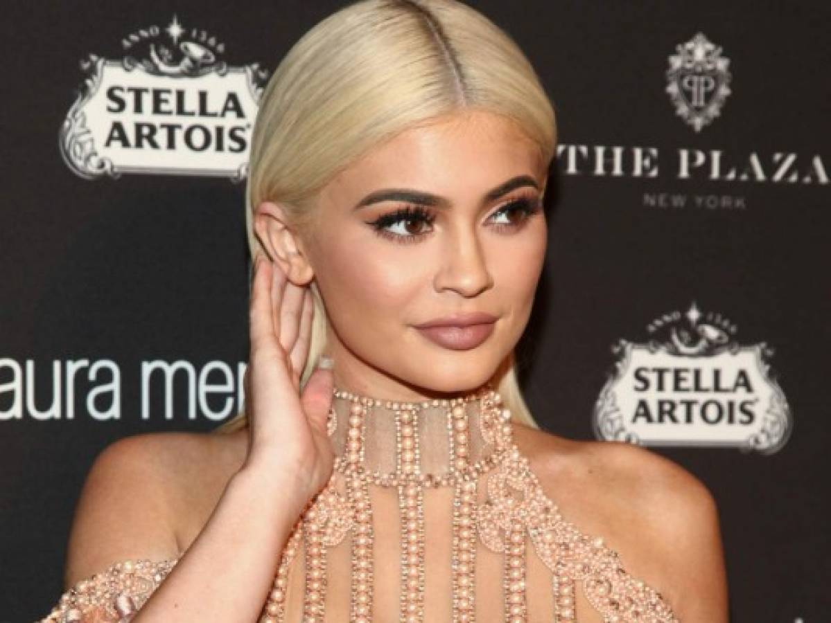 Kylie Jenner y Travis Scott serán padres de una niña