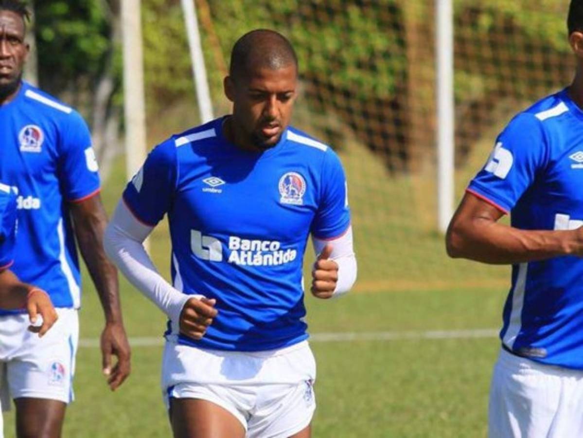 Leandro Motta: ' Nahún Espinoza era un bipolar, 80 por ciento de los jugadores no lo querían'