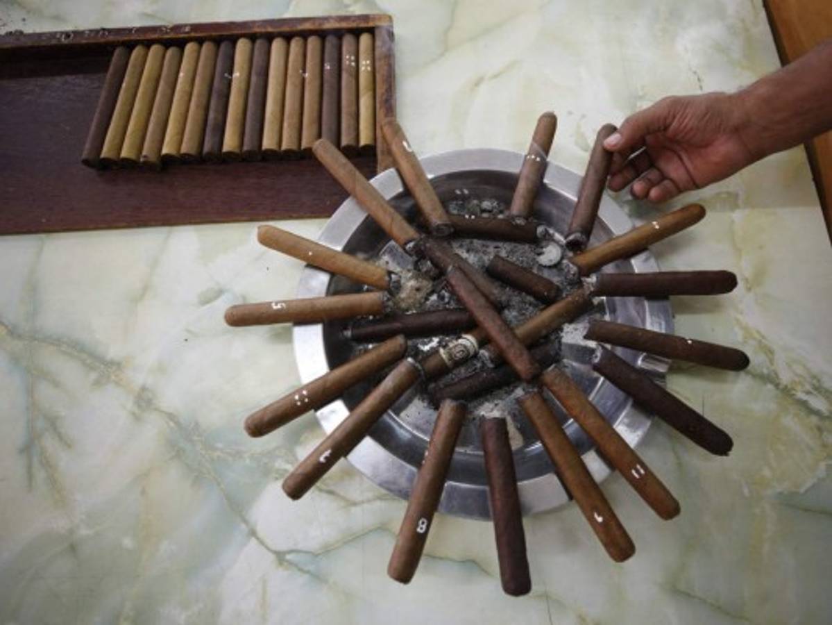 Los puros, un maridaje perfecto de humo y placer