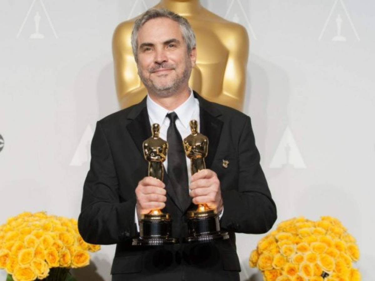 Guillermo del Toro gana su primer Oscar y es el tercer mexicano en lograrlo