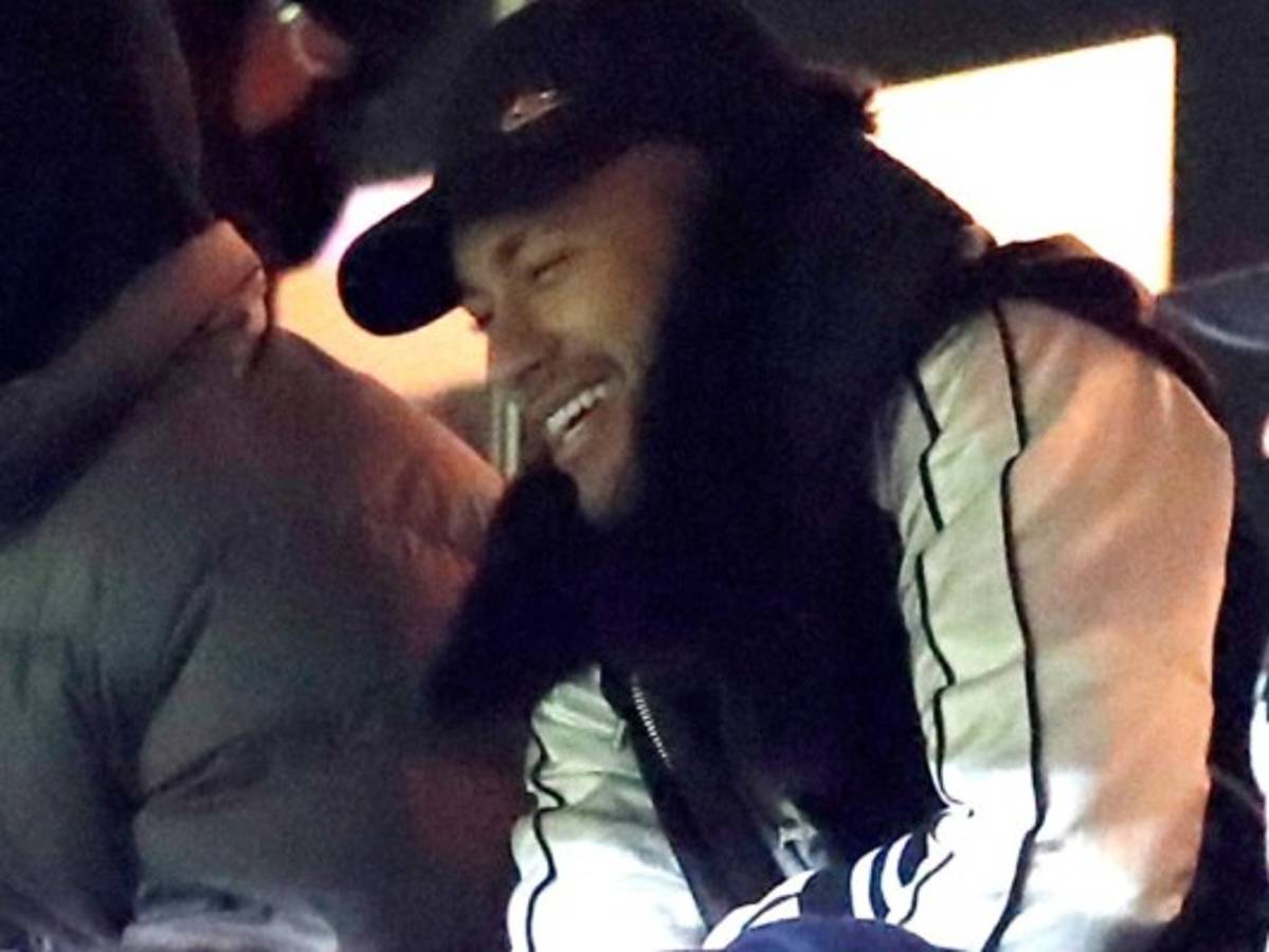 PSG: Neymar regresa a Brasil para continuar rehabilitación