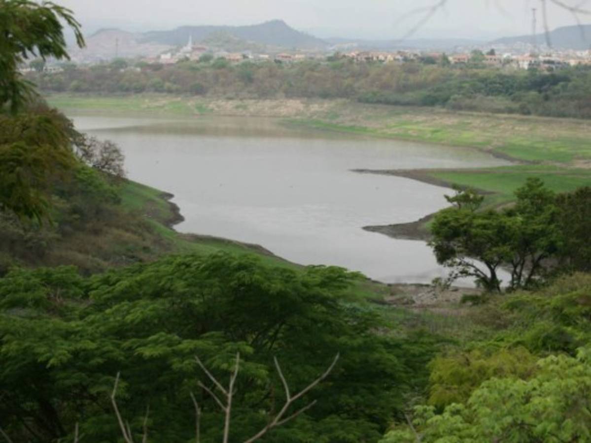 Por habilitarse 10 pozos para mejorar el servicio de agua en la capital