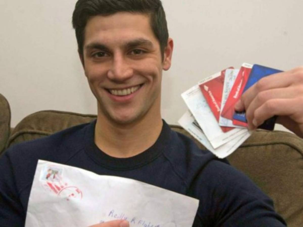 Joven pierde su billetera y recibe una inusual carta