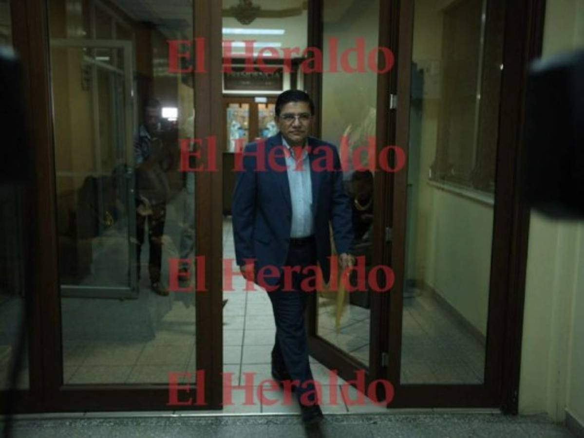 A solo horas de vencer el plazo para inscribirse como postulantes a Fiscal General y Adjunto