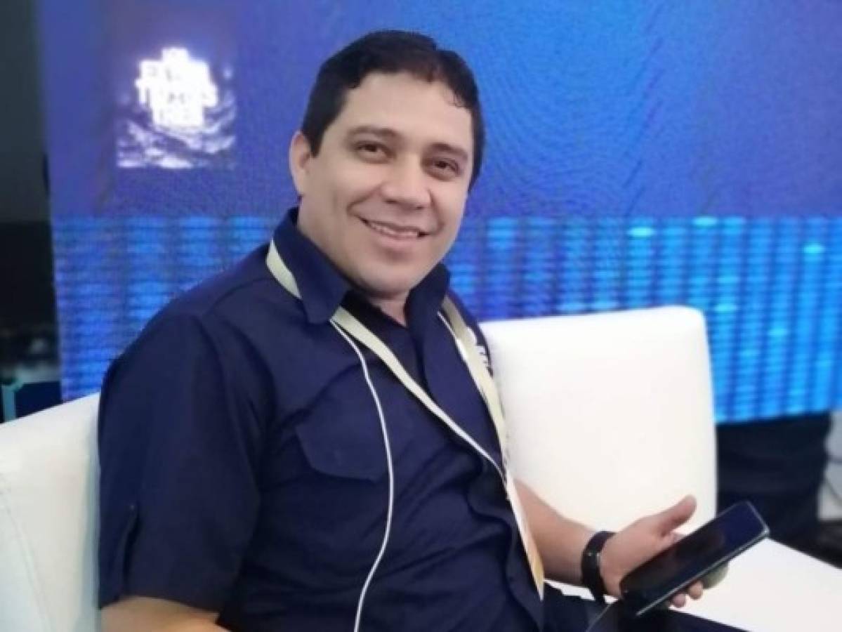 Por covid-19 fallece el periodista hondureño Noé Mejía Méndez