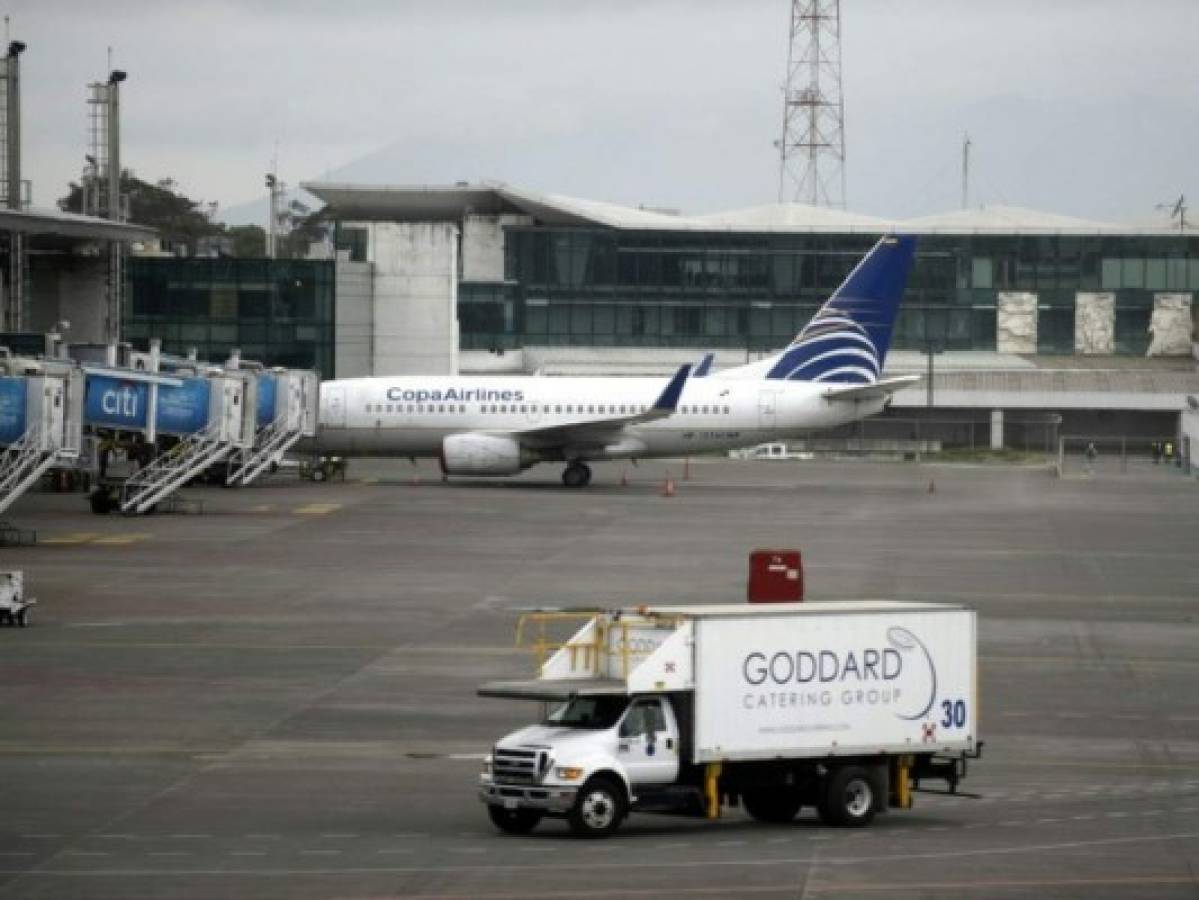 Honduras reanuda vuelos a Guatemala tras erupción de volcán de Fuego