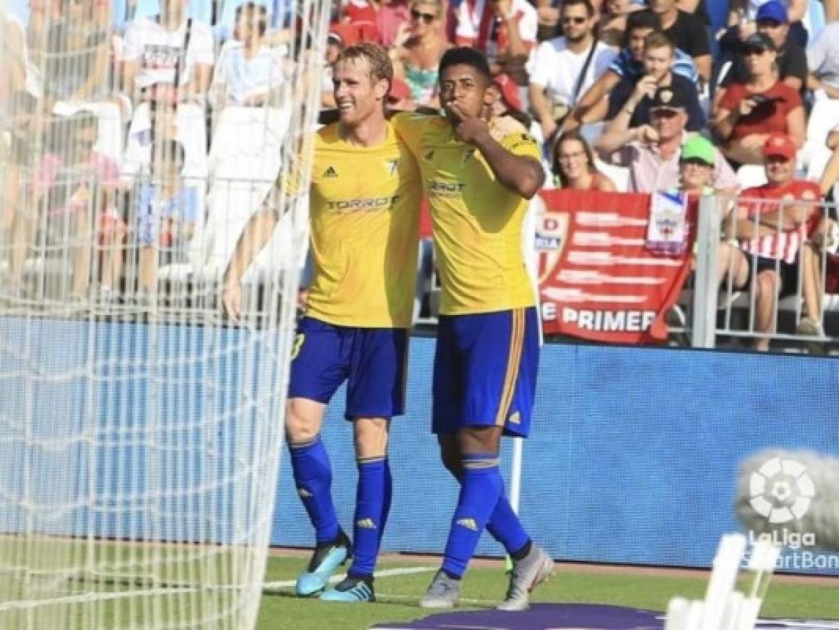 Anthony Choco Lozano anota su tercer gol con el Cádiz de España