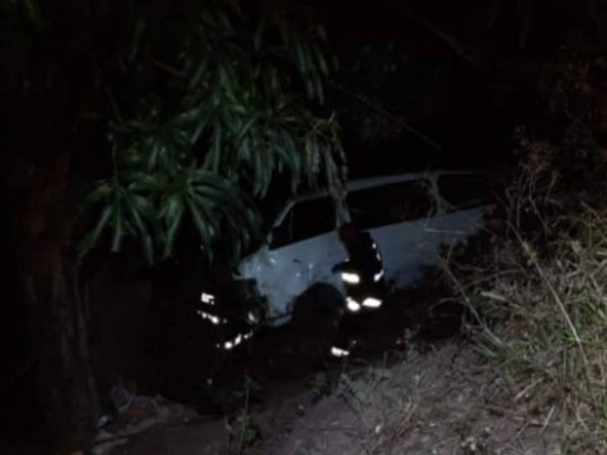 Dos niños muertos y tres heridos en fatal accidente en El Zamorano  