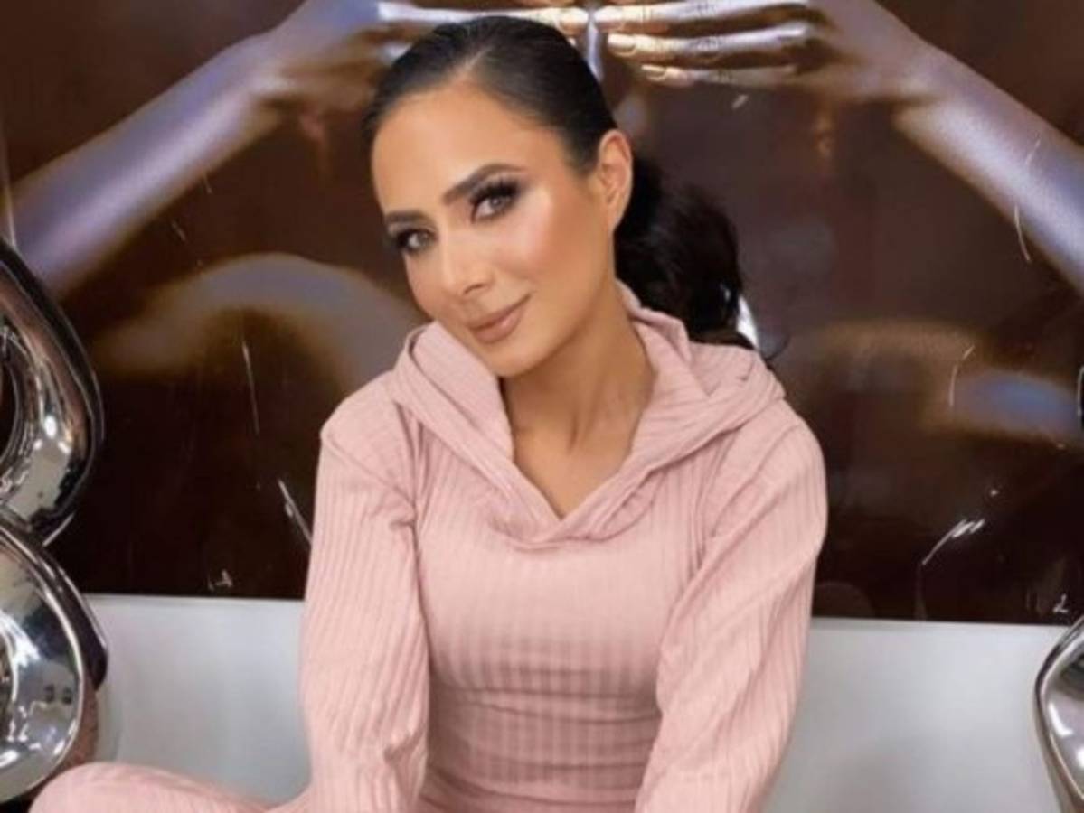 Actriz de 'Sin senos sí hay paraíso' compara el covid con el cáncer y el sida