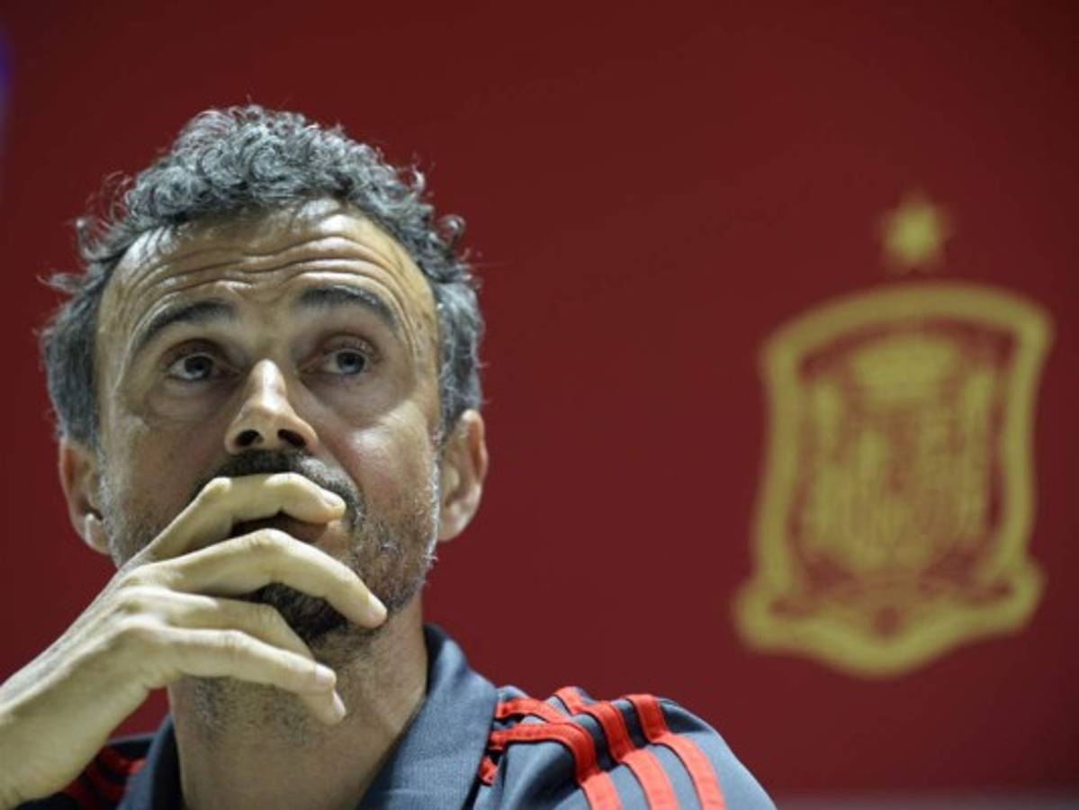 Luis Enrique deja la selección de España y Robert Moreno será su sustituto