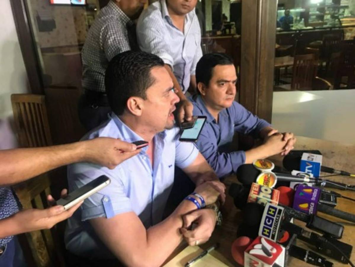 Diputados nacionalistas Tomás Zambrano y Mario Pérez condenan falta de confidencialidad en caso 'Fe de Errata'