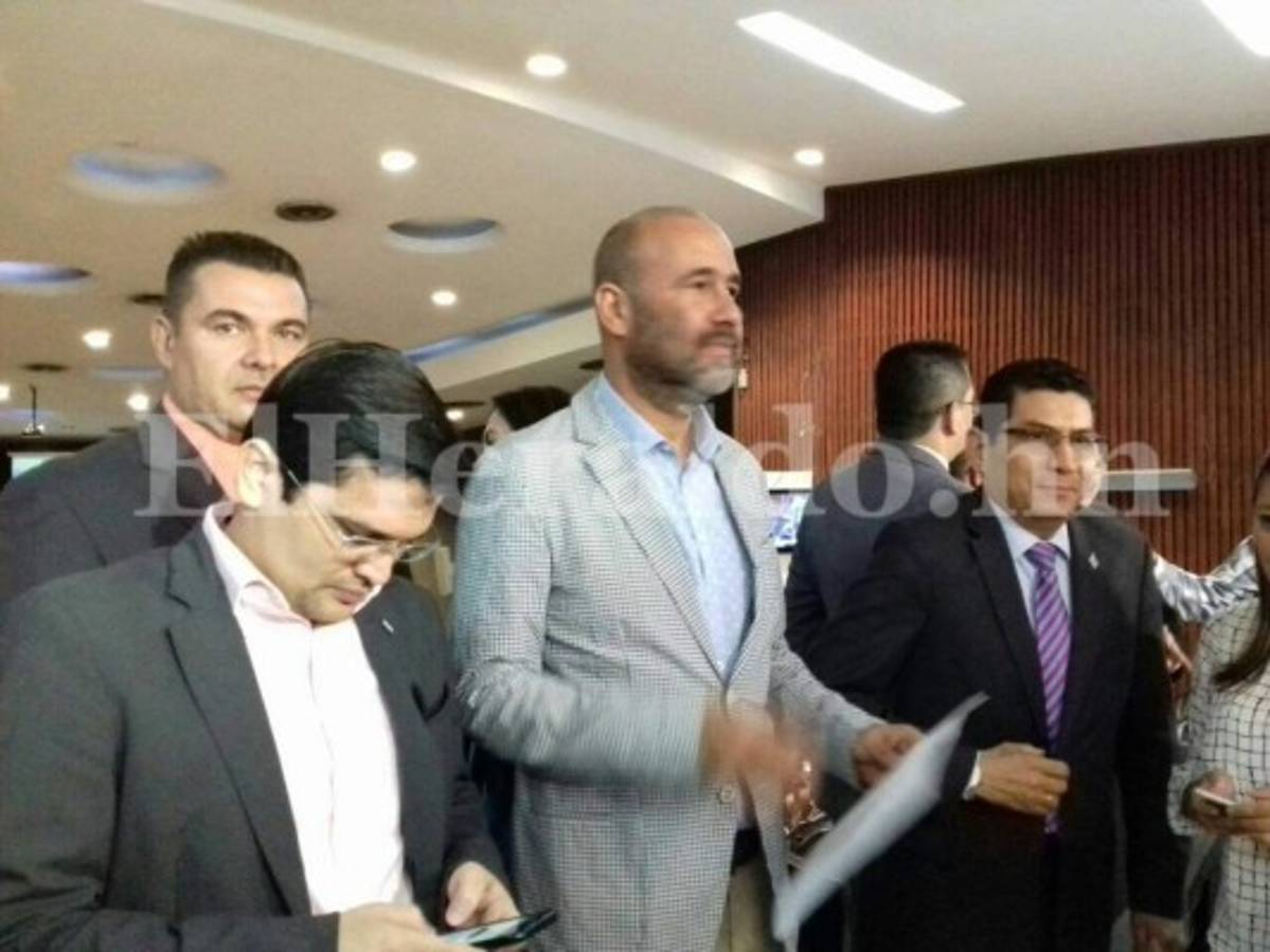 Pac desconoce nombramiento de diputadas en comisión para selección de magistrados del TSC