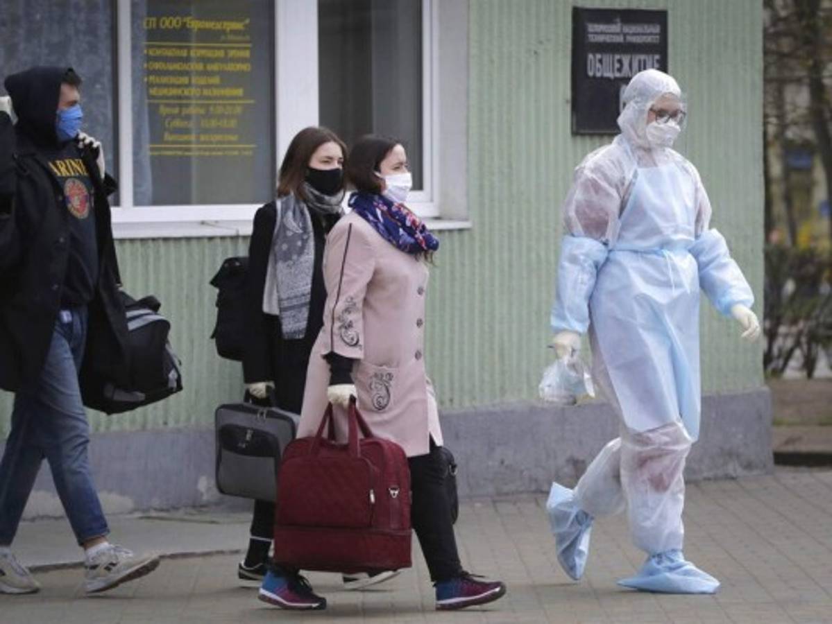 OMS Europa: Mitad de muertes por coronavirus fueron en asilos